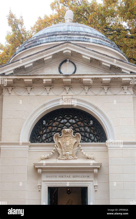 Dante Alighieri Italian poet tomb in Ravenna Stock Photo - Alamy