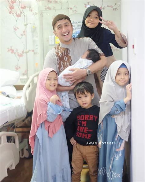 Manis Banget! Irfan Hakim Ceritakan Proses Lahiran Anak Kelimanya Lewat Cara Ini