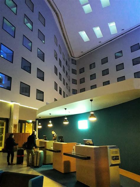 Holiday Inn Express London Heathrow Terminal 4 Review - WanderWisdom