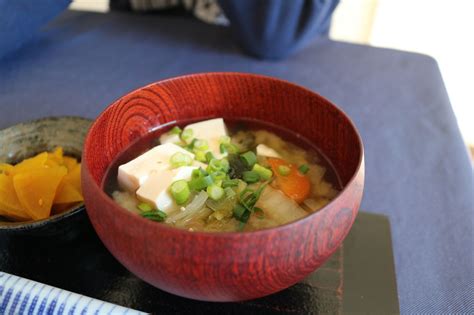 MISO SOUP USING DASHI PACKET