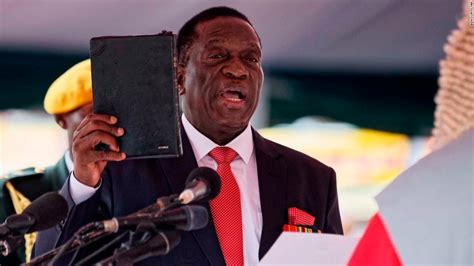 Zimbabwe’s Emmerson Mnangagwa sworn in as leader – World is Crazy