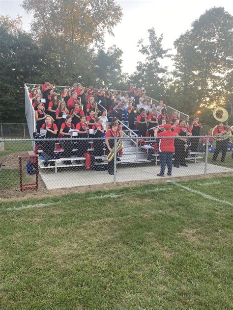 Jeannette Sports on Twitter: "Jayhawks Band an Cheerleaders showing ...