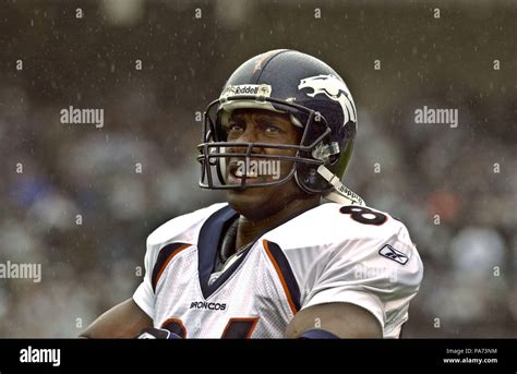 Shannon sharpe broncos hi-res stock photography and images - Alamy