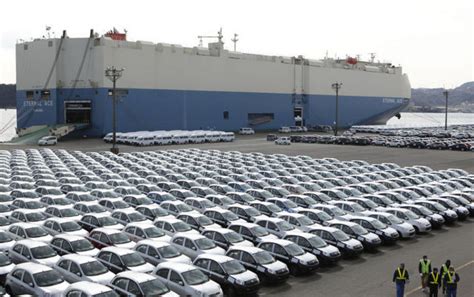 China's auto exports expand in April | Ukrainian news