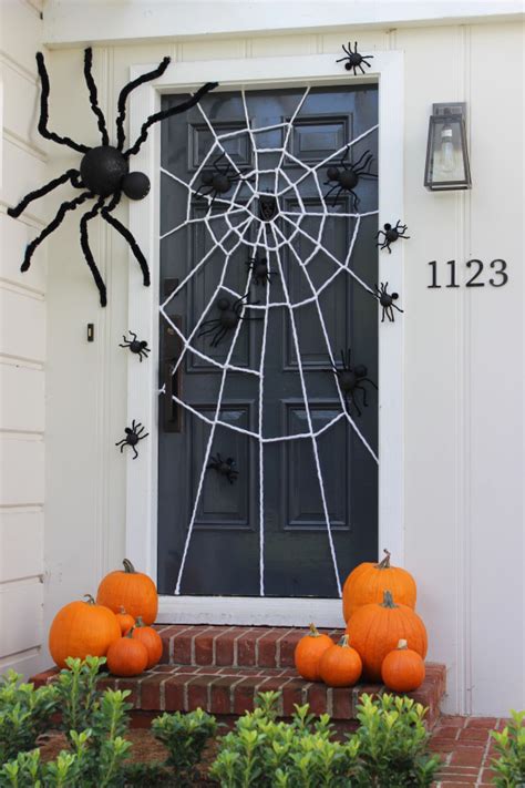 30+ Cute and Fun Halloween Door Decorating Ideas 2017