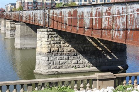 IAIS Des Moines River Bridge