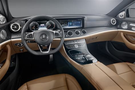 Interior do Mercedes-Benz Classe E revelado