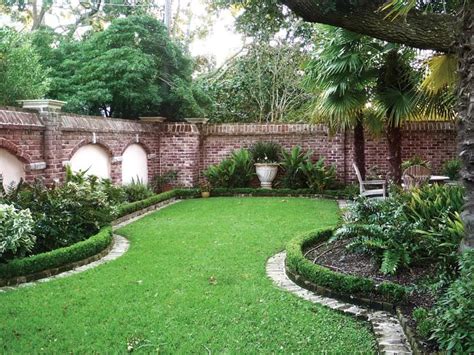 Brick Wall Garden Designs, Decorating Ideas, | Design Trends - Premium ...