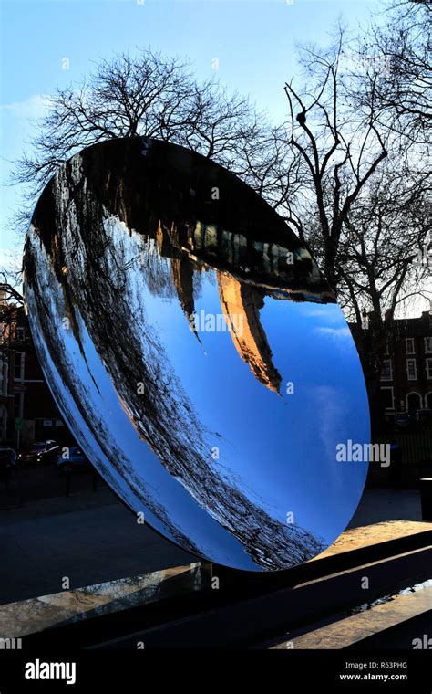 The Sky mirror outside The Nottingham Playhouse Theatre, Nottingham ...