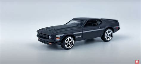 Inside the 2022 Hot Wheels Boulevard Set, 1971 Ford Mustang Mach 1 Is ...