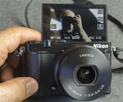 Nikon 1 J5 hands on review