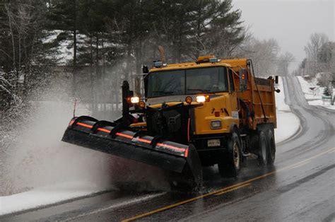 New website tracks snow plows in Nova Scotia - NEWS 95.7