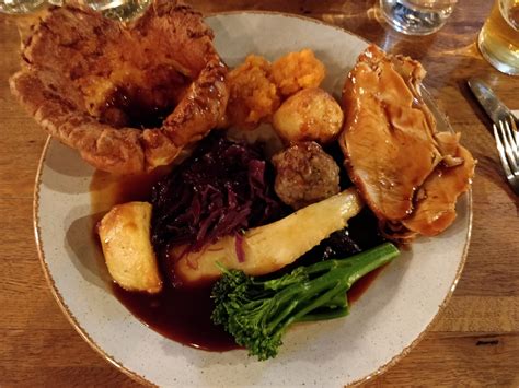 How to find "Roasts Near Me" - Roast Dinners In London