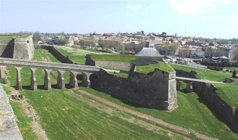 Blaye Citadel (Blaye, 1689) | Structurae