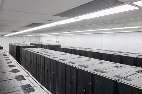 data centre Toronto-13 | Toronto's Premium Colocation Datacenter Facility | Nuday Networks Inc.