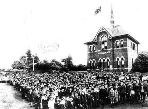 chs:24 May 1907. Empire day at Coburg state school