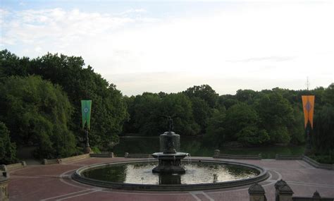 Photo entry: Bethesda Fountain in the Morning