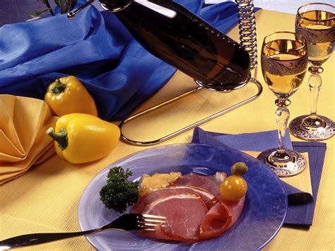 Wallpaper : slices, meat, Plate, Pepper, olive, plug, bottle, wine glasses 1600x1200 ...