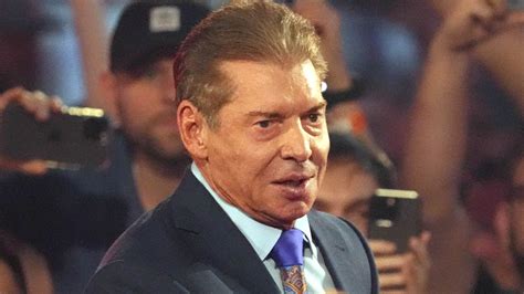 Vince McMahon's new look creates stir on social media | Fox News