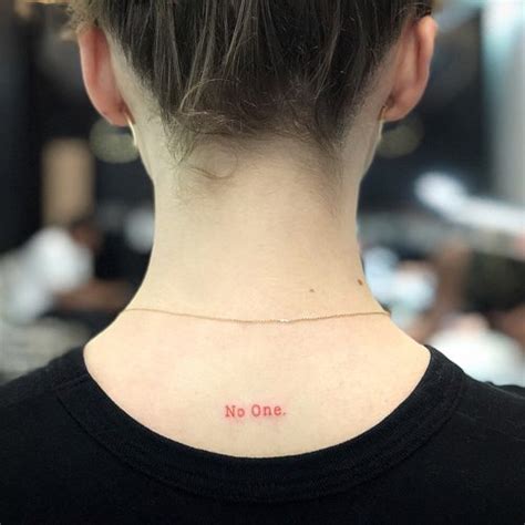 Maisie Williams "No One" Neck Tattoo | Steal Her Style