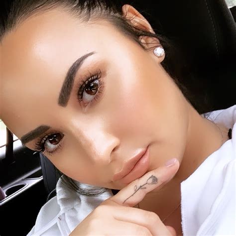 Demi Lovato Skin Care Routine