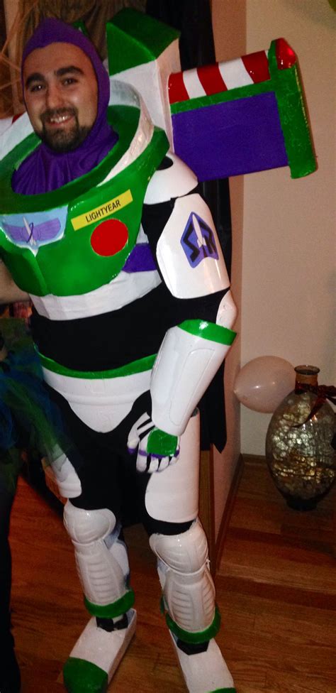 DIY costume, Buzz Lightyear costume | Buzz lightyear costume, Diy ...