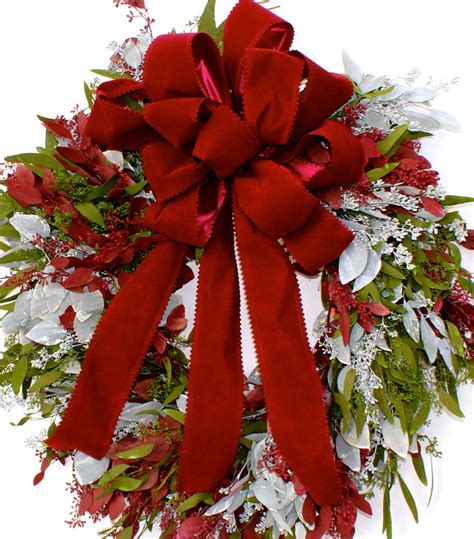 Eucalyptus Christmas Wreath Fragrant Silver Sage Green & Red