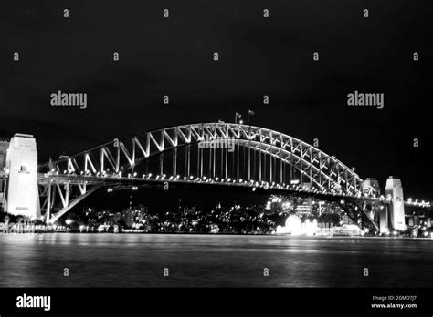 Sydney Harbour Bridge at night Stock Photo - Alamy