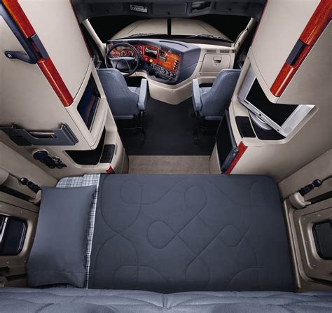 Cascadia Evolution Interior - Freightliner Trucks | Freightliner, Freightliner trucks, Semi ...