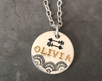 Olivia Name Necklace - Etsy