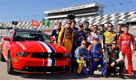 Ford racing teams in nascar