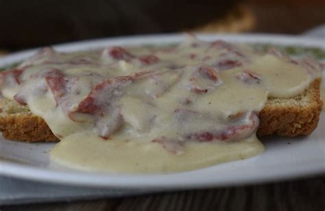 Easy Chipped Beef Gravy Recipe using Dried Beef and Served over Toast ...