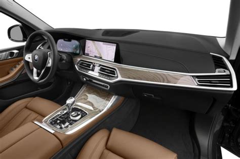 2022 BMW X7 Interior & Exterior Photos & Video - CarsDirect