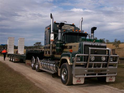 Australian Mack Superliner II Bicentennial "Governor Phillip" | Mack ...