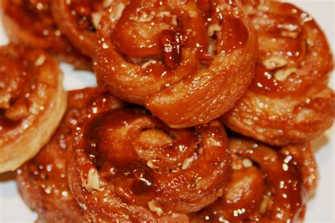 sugar & spice: Puff Pastry Cinnamon Rolls