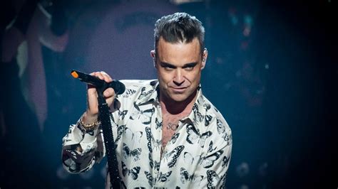 Robbie Williams announces new album in November | ITV News