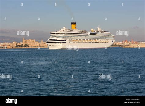 Costa Cruise line "Costa Concordia" (Genova / Genoa ) departing the ...