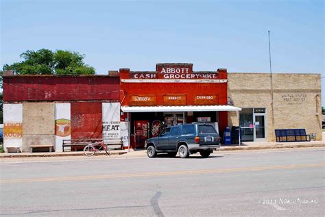 Wild About Texas: Abbott, Texas... Population 356