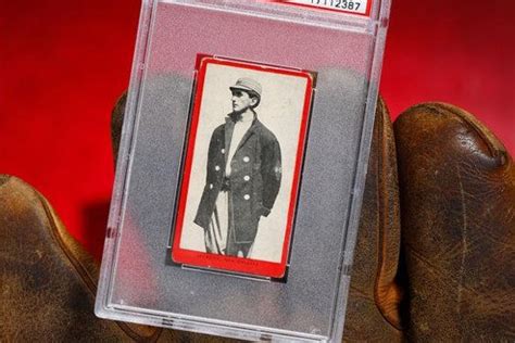 'Shoeless' Joe Jackson baseball card from 1910 sells for $492K at ...