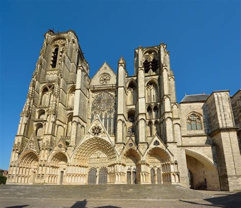 Cathédrale de Bourges - Site touristique dans le Cher (18)