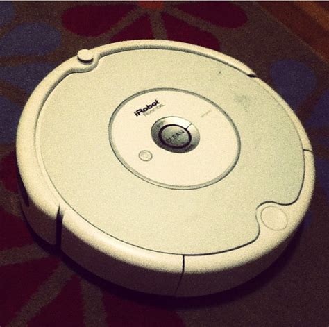 I, Lamont: Roomba vs. vacuum cleaners: The robot wins!