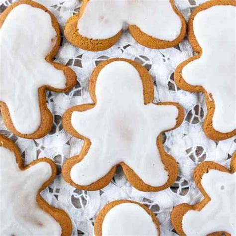 Soft Iced Gingerbread Men - Mindee's Cooking Obsession