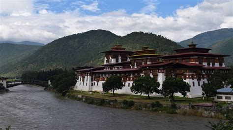 Punakha Dzong | Dzongs of Bhutan