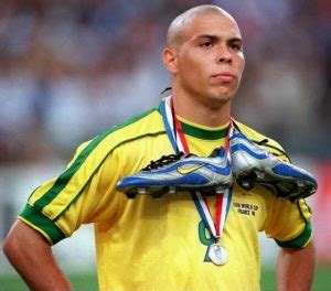 Ronaldo 'Fenomeno' - The Story of the Brazilian Number 9