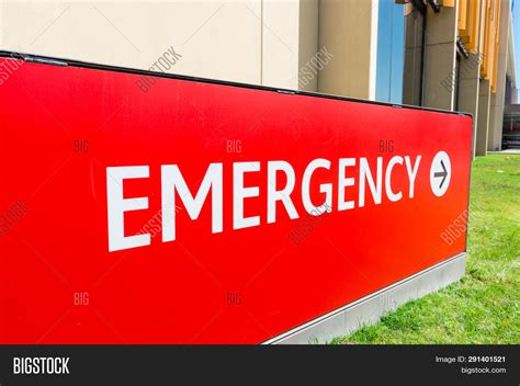 Red Emergency Sign Image & Photo (Free Trial) | Bigstock