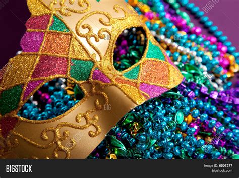 Gold Mardi Gras Mask Image & Photo (Free Trial) | Bigstock