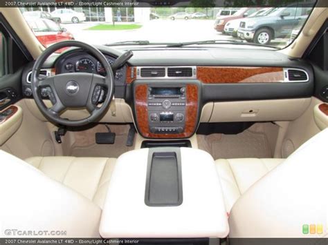 Ebony/Light Cashmere Interior Dashboard for the 2007 Chevrolet Avalanche LT 4WD #48579120 ...