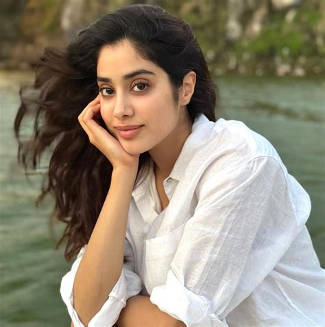 Janhvi Kapoor surprises in white vacation | cinejosh.com