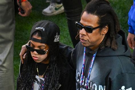 Look: Jay-Z, daughter Blue Ivy among stars at Super Bowl LVII - UPI.com