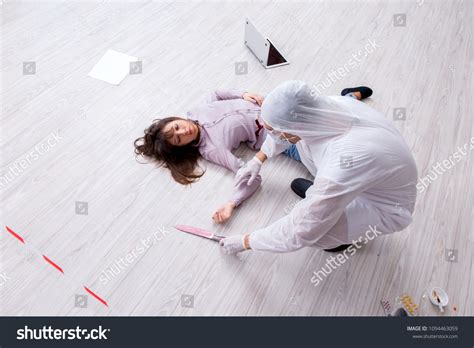 Forensic Investigator Crime Scene Investigating Woman Stock Photo 1094463059 | Shutterstock